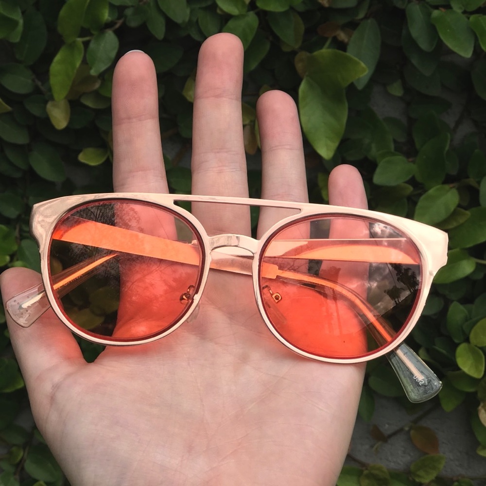 Coral/Pink sunglasses